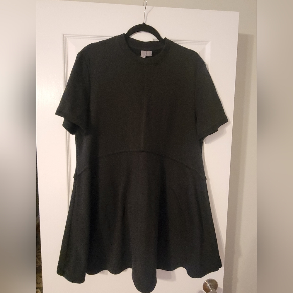 Sweaty Betty XL Black Short Sleeve Dress
